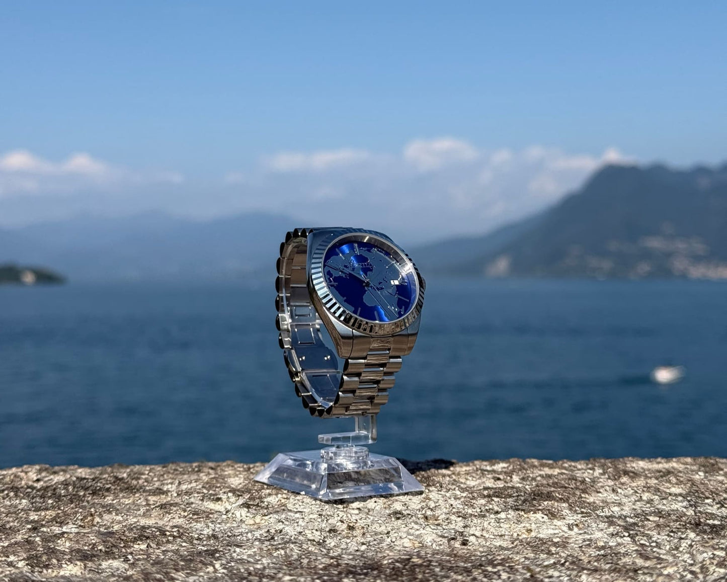 THE WORLD Watch