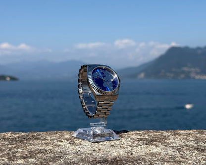 THE WORLD Watch